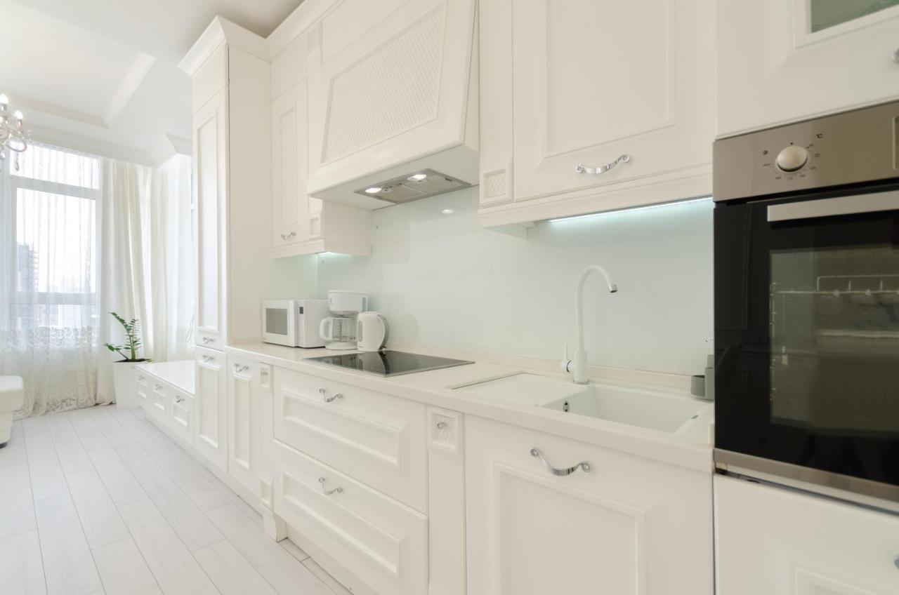 Petrovdom Apartments 10-353 In Rc Central Park, 7 John Mccain Street Kiev Eksteriør billede